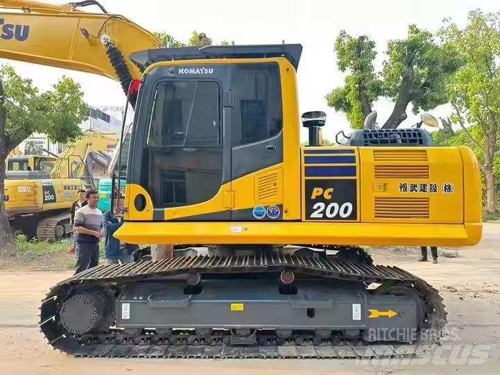 Komatsu PC200 Bageri guseničari