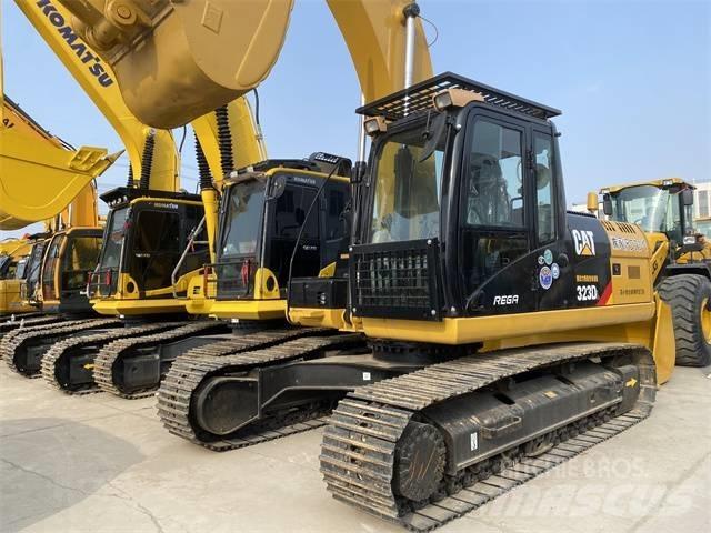 CAT 323 D L Bageri guseničari