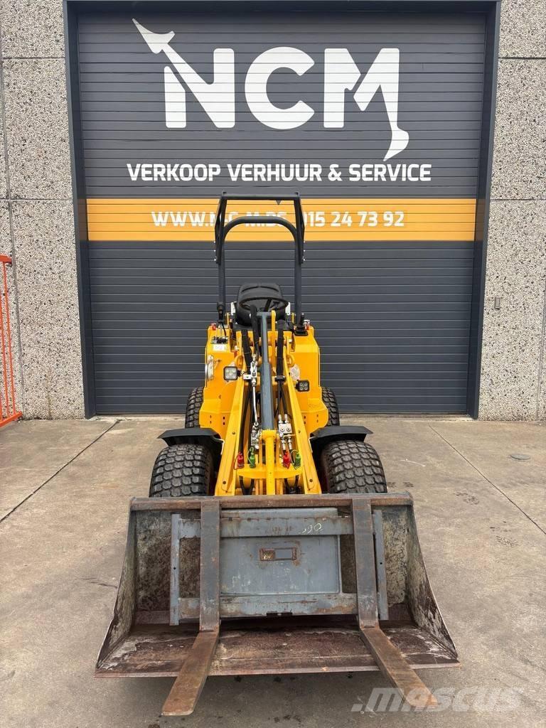 Knikmops KM 130 Utovarivači na točkove