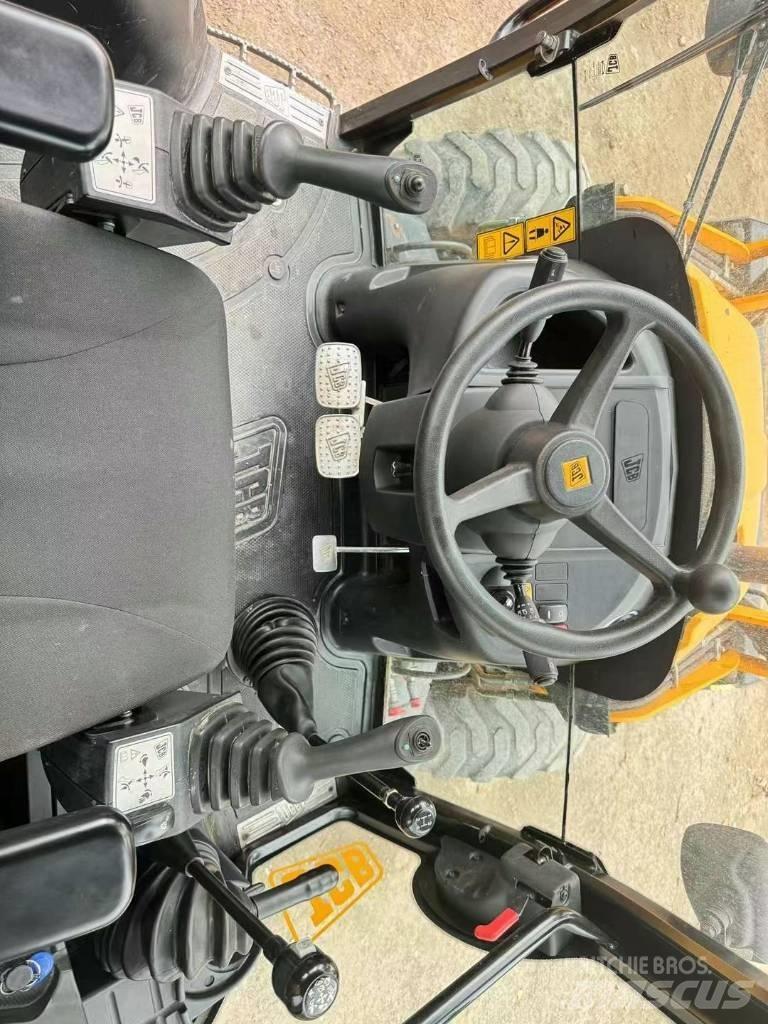 JCB 3 CX Bageri točkaši
