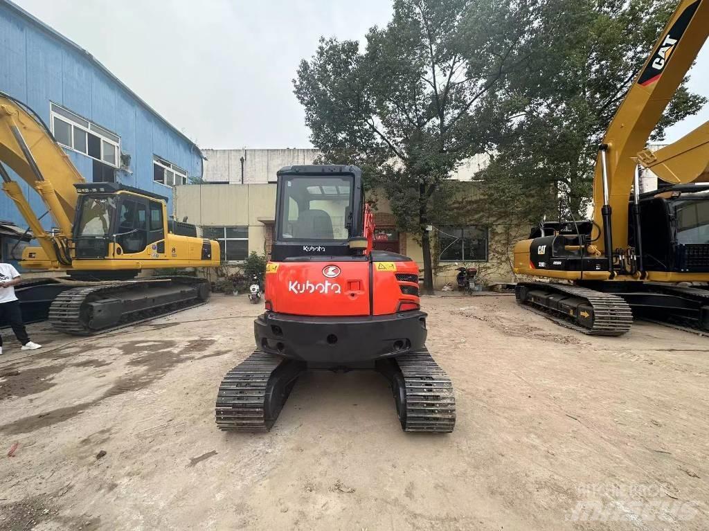 Kubota 163 Bageri guseničari