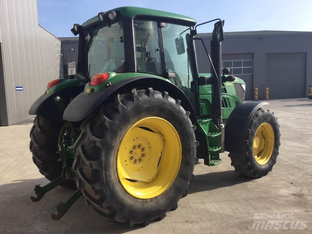 John Deere 6125M Traktori