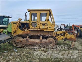 Komatsu D 85-18 Buldožeri guseničari