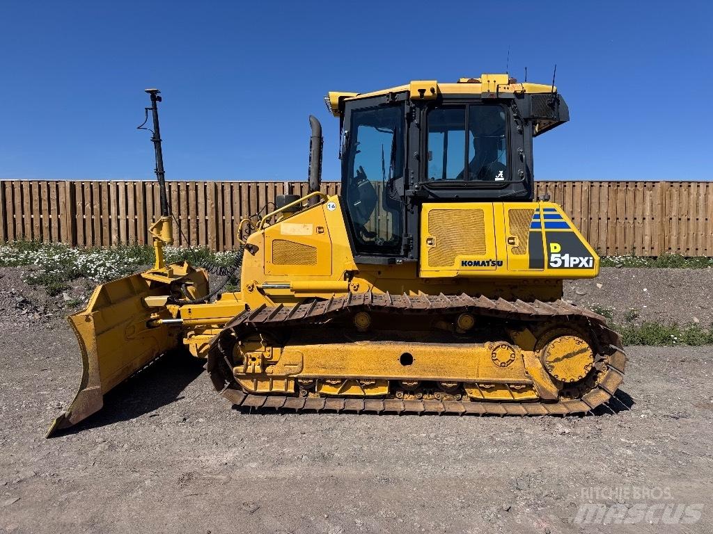 Komatsu D 51 PX Buldožeri guseničari