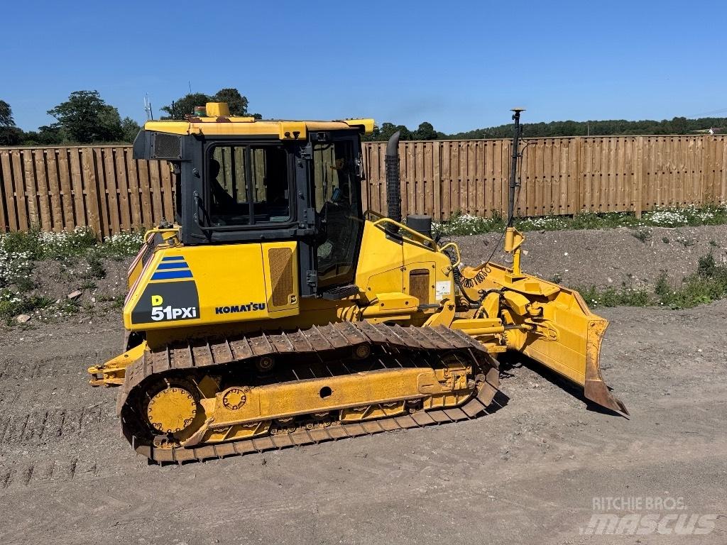 Komatsu D 51 PX Buldožeri guseničari