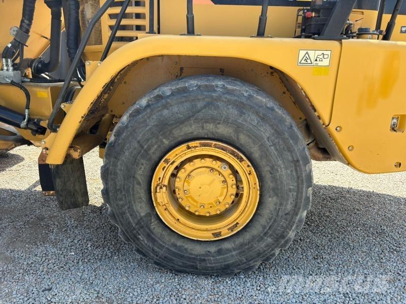 CAT 730 Zglobni damperi
