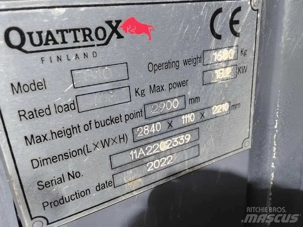 QuattroX 810 Mini utovarivači