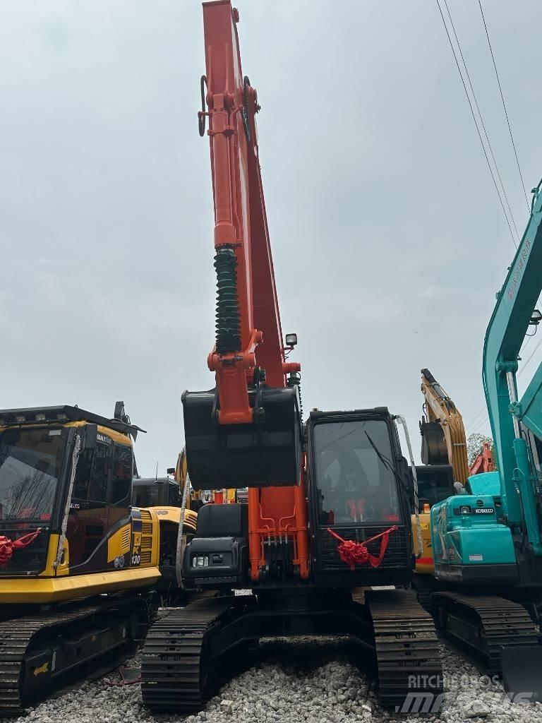 Hitachi ZX 120 Bageri guseničari