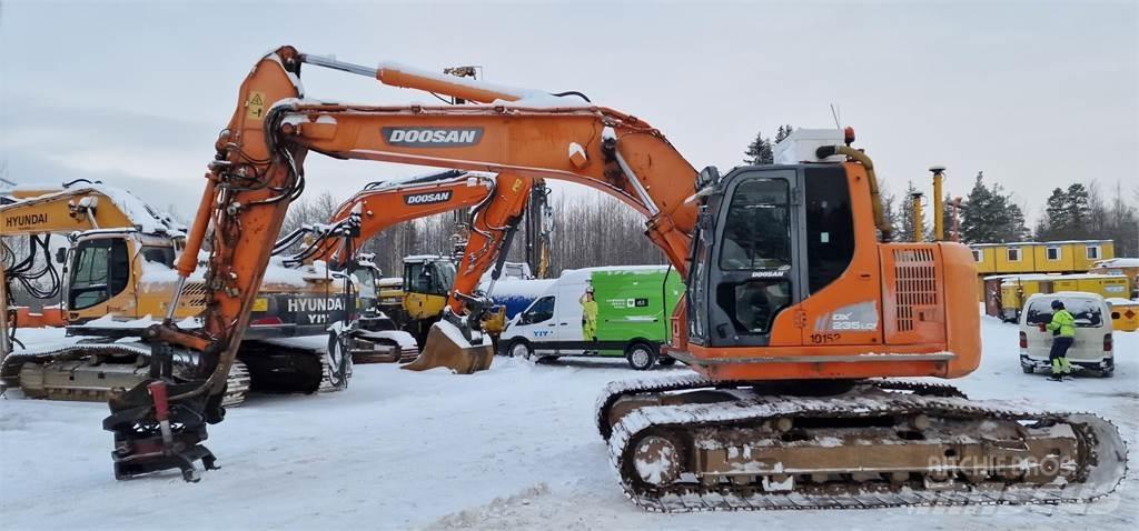 Doosan DX235LCR Bageri guseničari