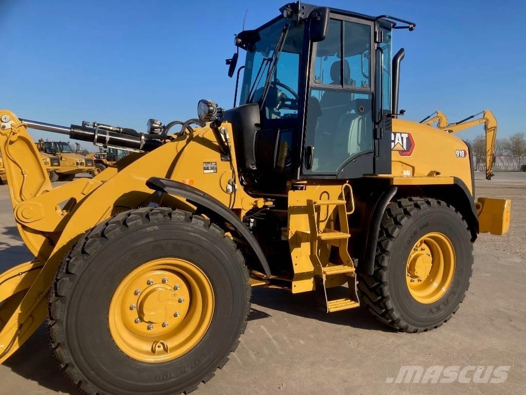 CAT 910 Utovarivači na točkove