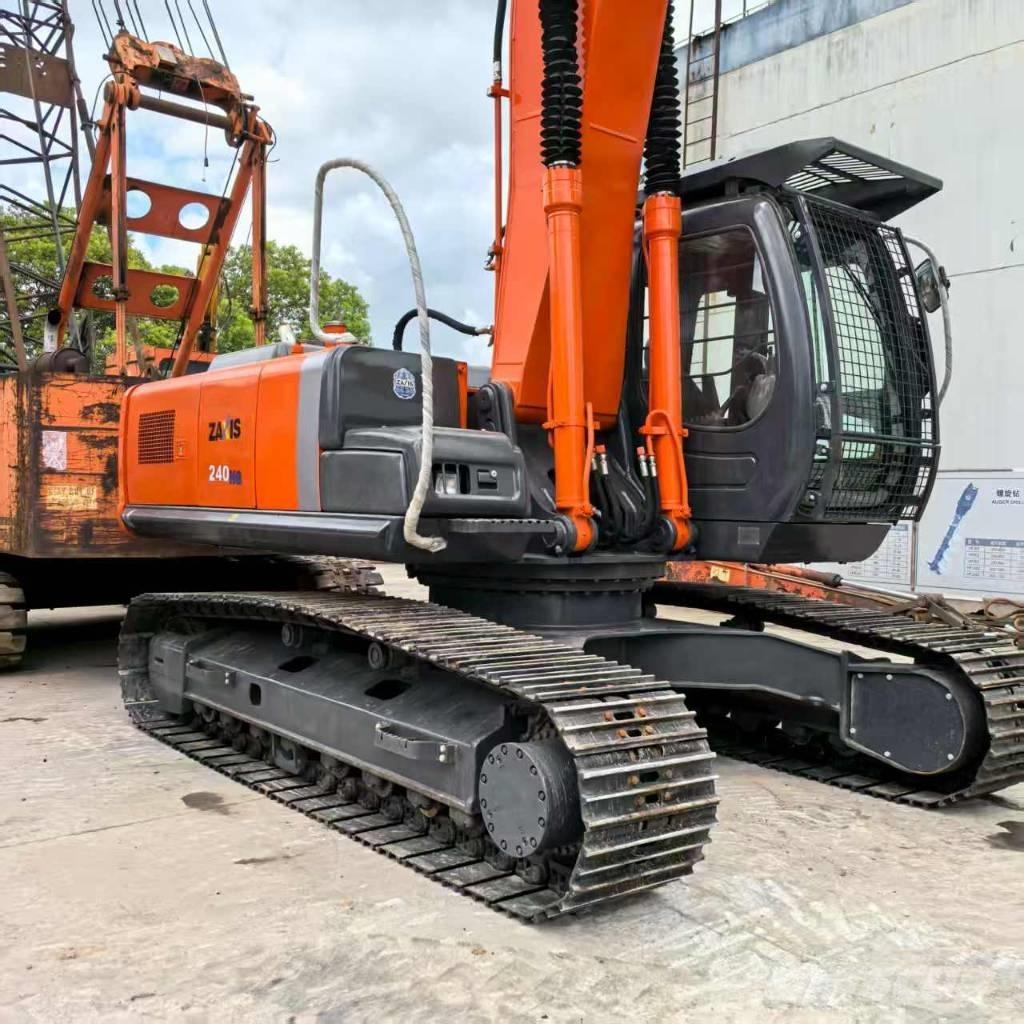 Hitachi ZX 240-3 Bageri guseničari