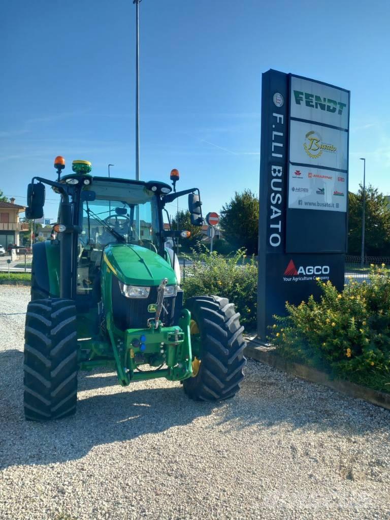 John Deere 5125 R Traktori