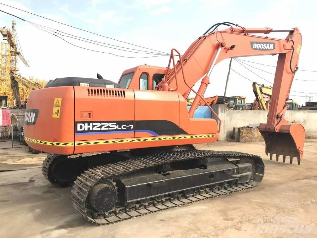 Doosan DH 225 LC-9 Bageri guseničari