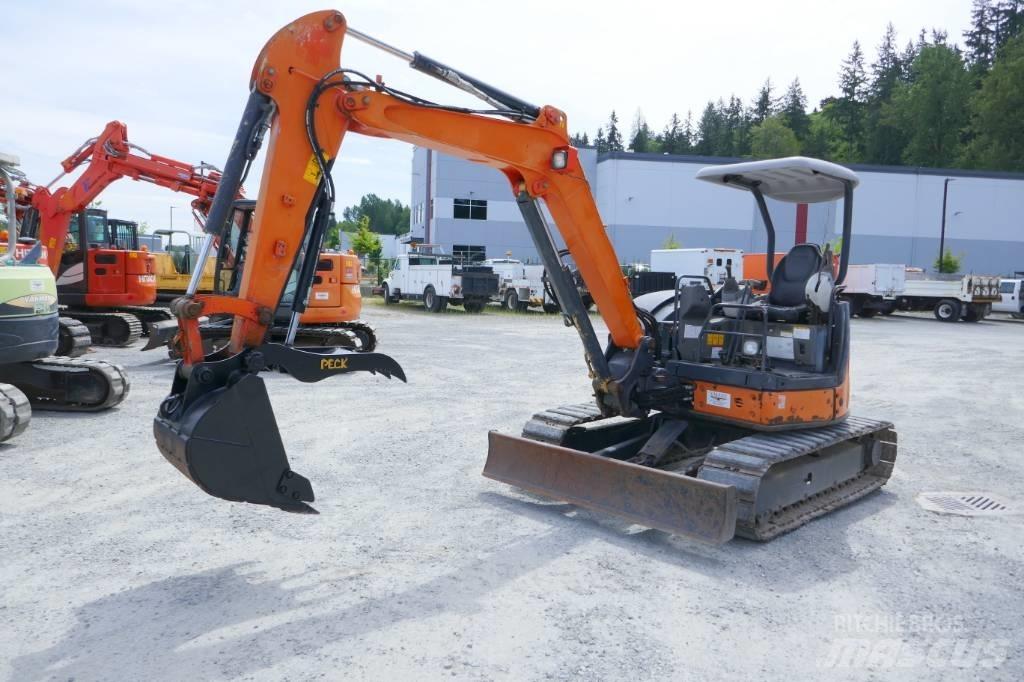 Hitachi ZX40U-3 Mini bageri < 7t