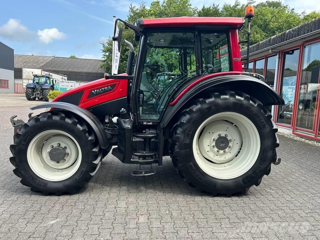Valtra N 93 Traktori