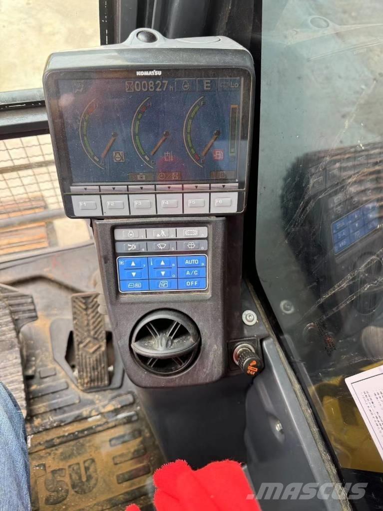 Komatsu PC 220-8 Bageri guseničari