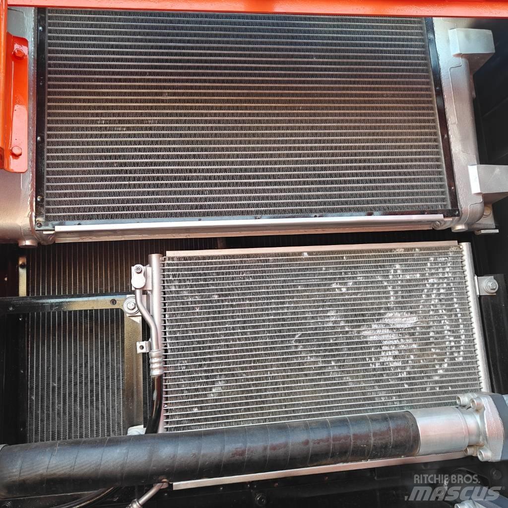 Doosan DX300LC-9C Bageri guseničari