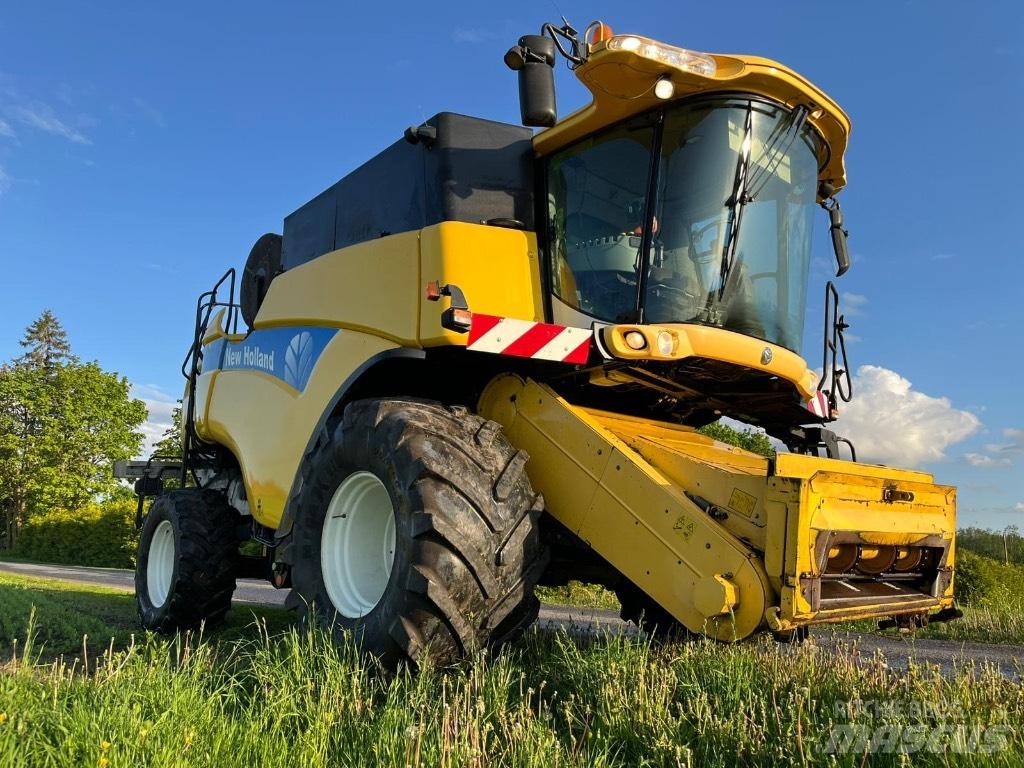 New Holland CX 860 Kombajni