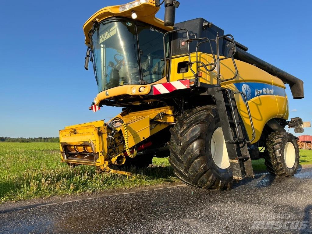 New Holland CX 860 Kombajni