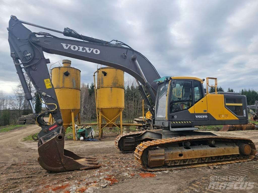 Volvo EC 300 EL Bageri guseničari