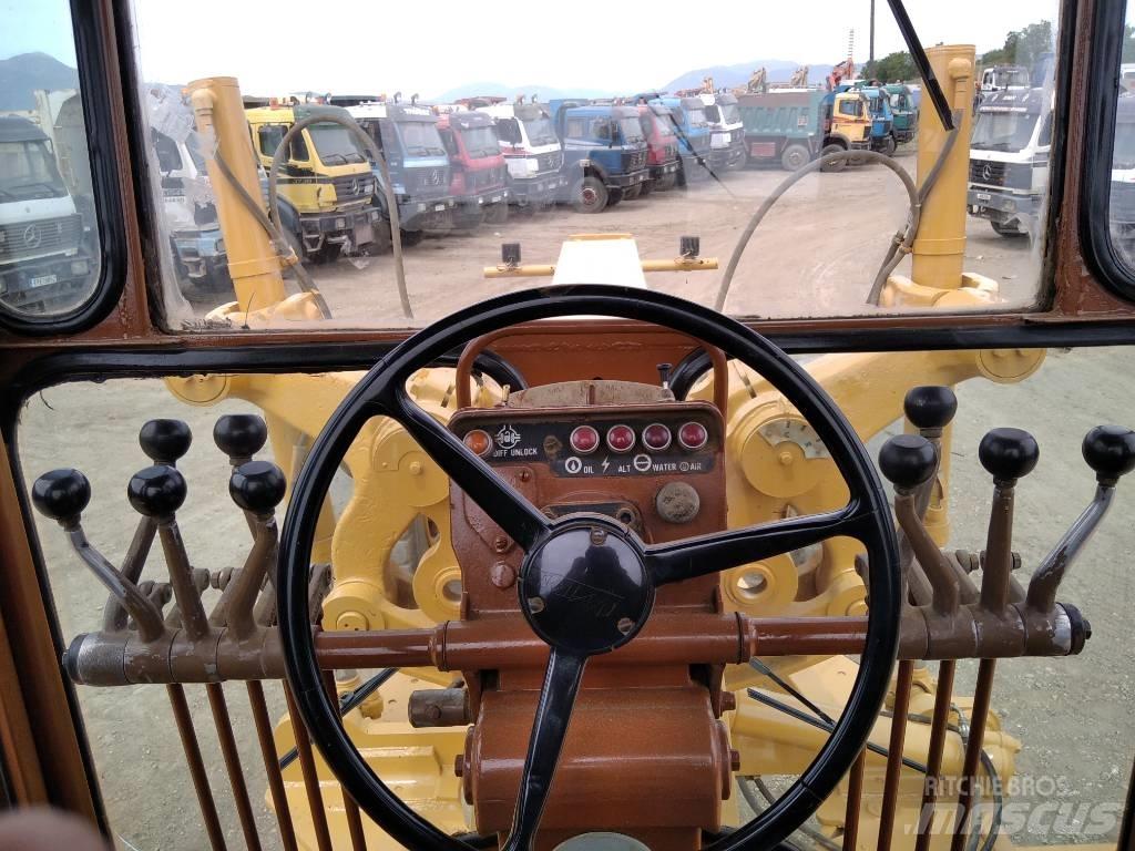 CAT 16 G Grejderi