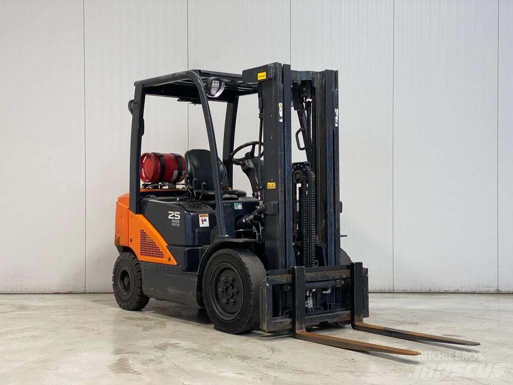Doosan G25N-7 Plinski viljuškari