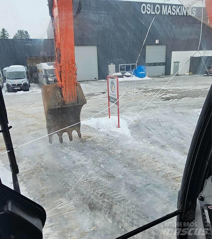 Hitachi ZX 300 LC-6 Bageri guseničari