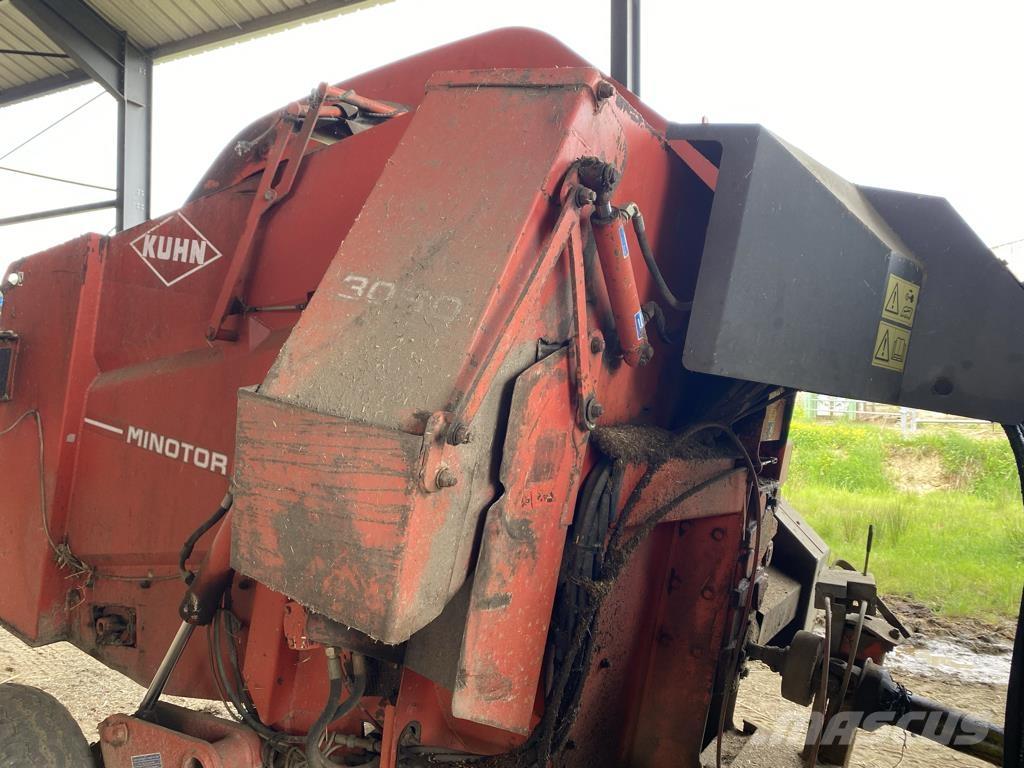 Kuhn MINOTOR 3060 Oprema za istovaranje silosa