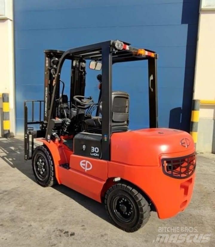 EP EQUIPMENT EFL302 Električni viljuškari