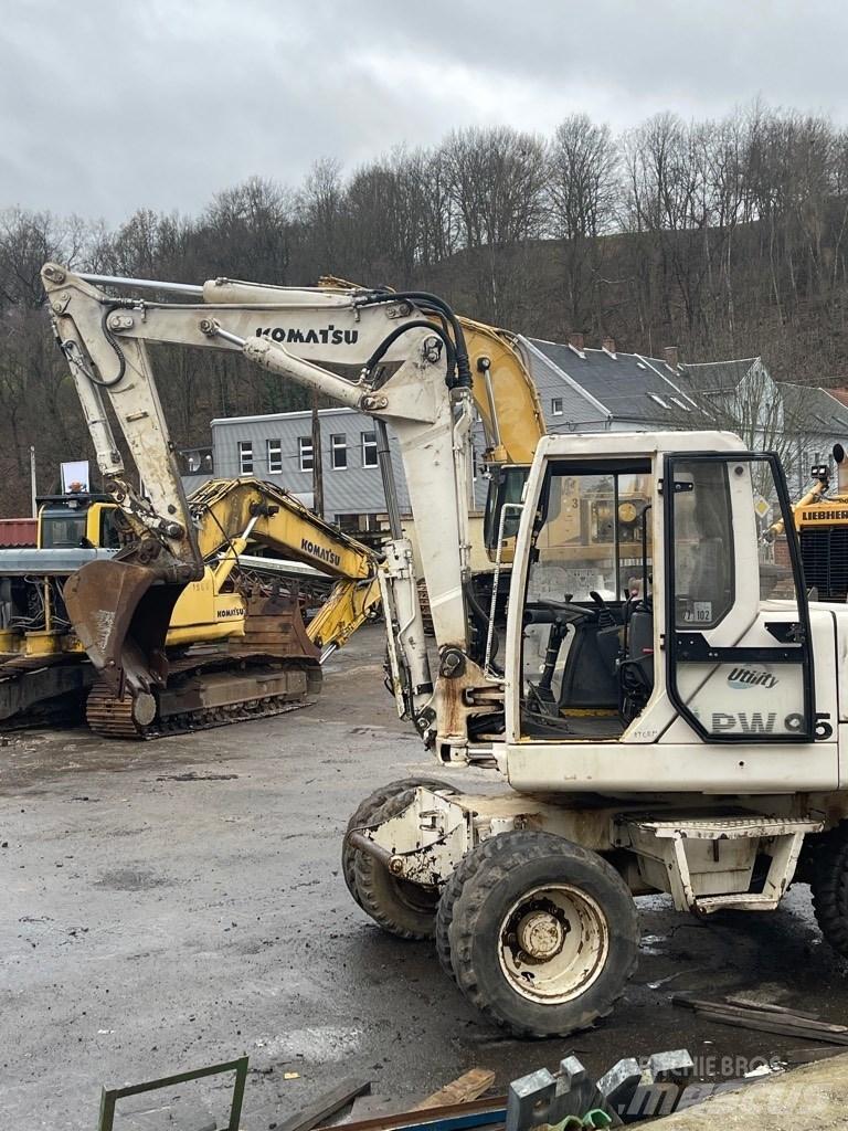 Komatsu PW 95 Bageri točkaši