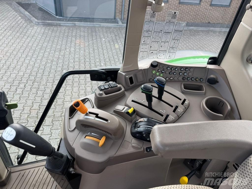 John Deere 6120 M Traktori
