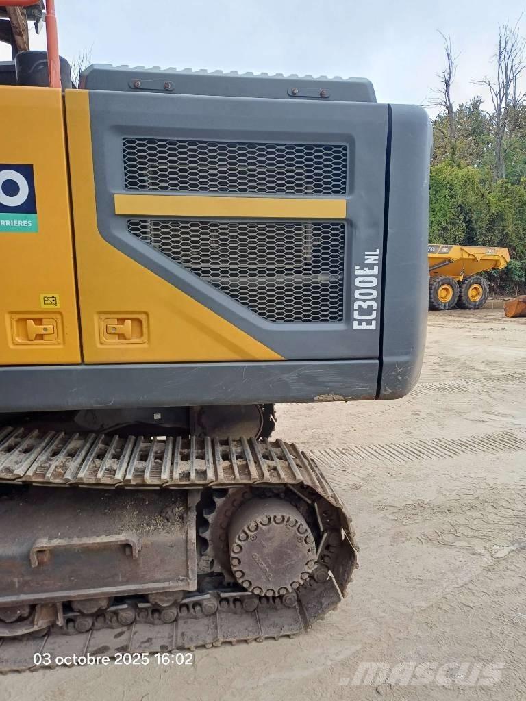 Volvo EC 300 EL Bageri guseničari