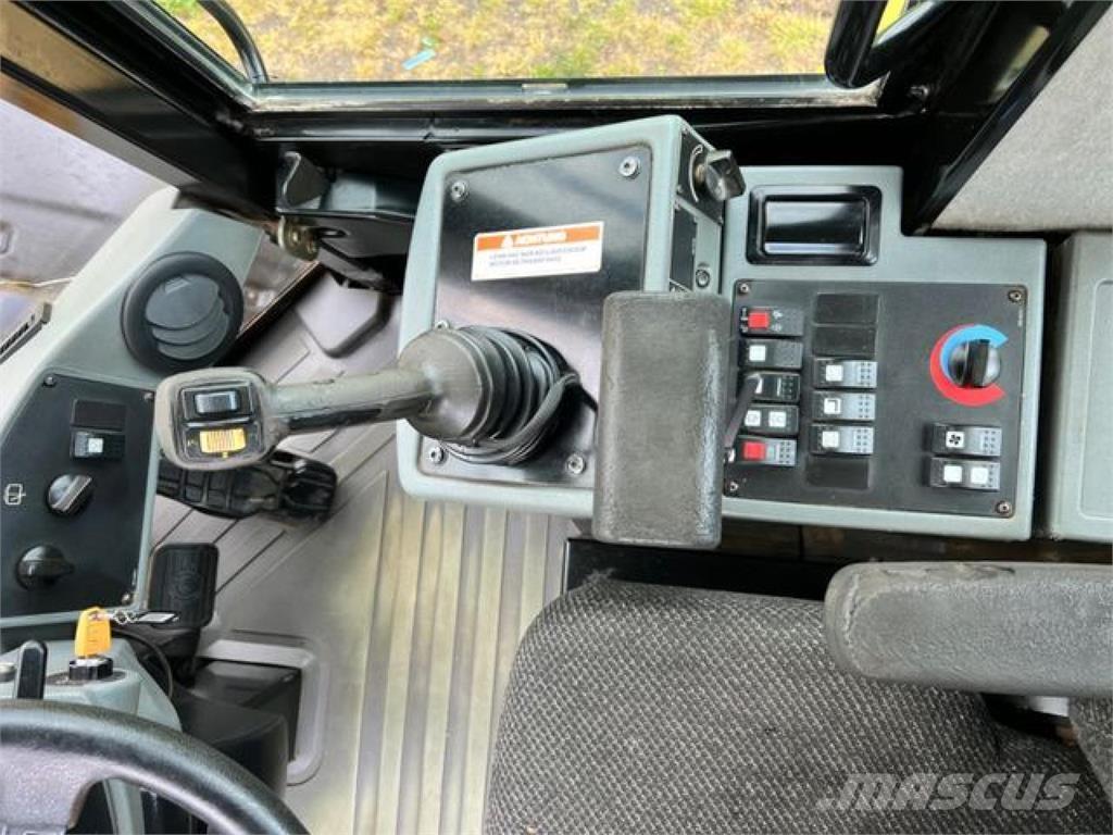 CAT 930H Utovarivači na točkove