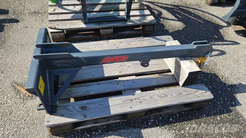 Avant Lyftbom Skid steer mini utovarivači
