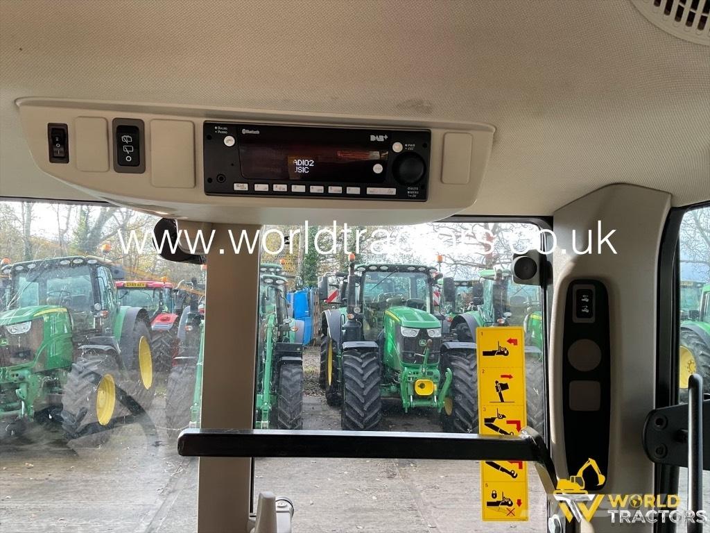 John Deere 6120 M Traktori