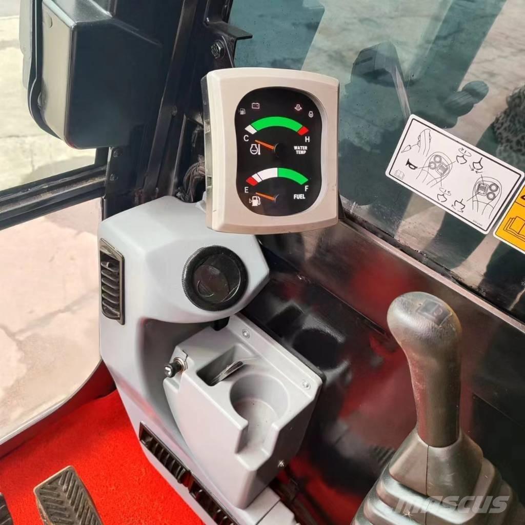 CAT 307E2 Teleskopski utovarivači točkaši