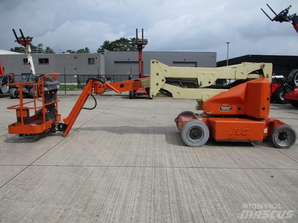 JLG E400 AJPN (048) Teleskopske samohodne platforme