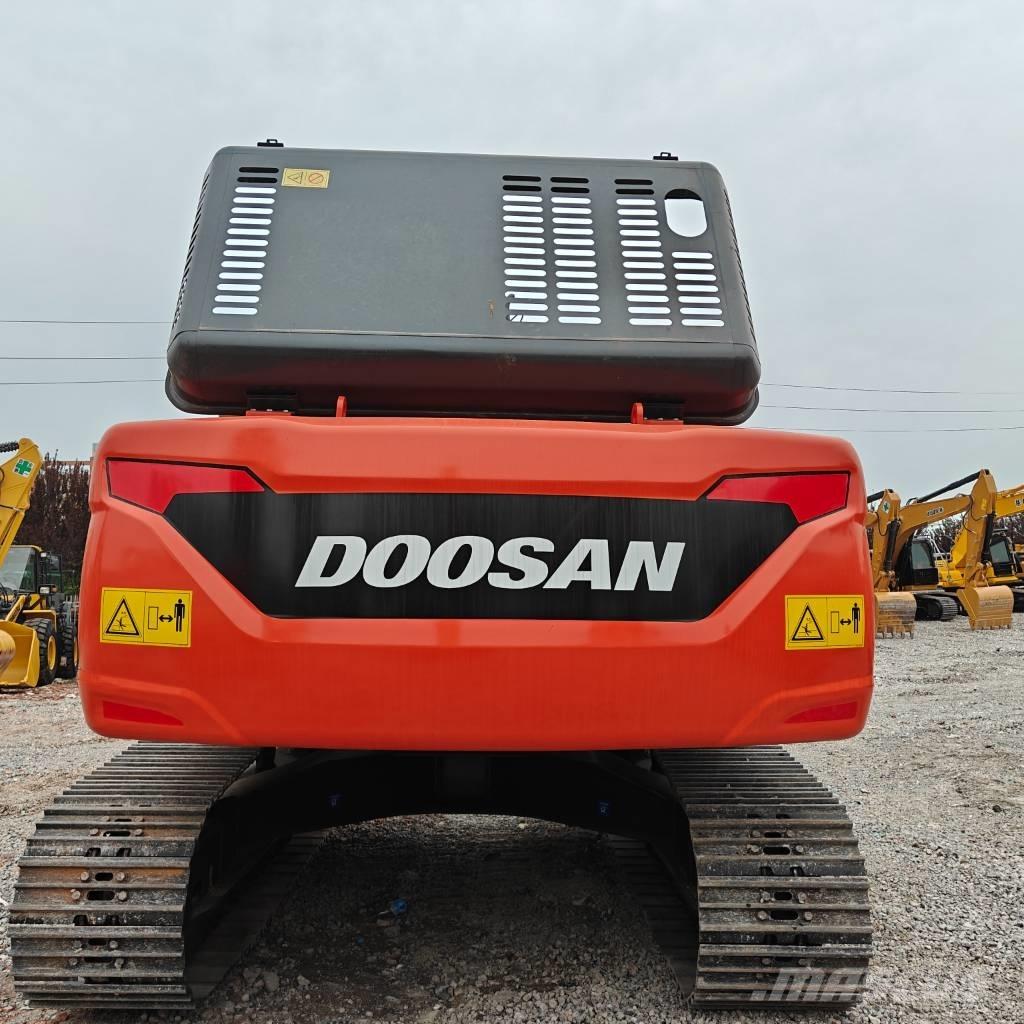 Doosan DX 225 LCA Bageri guseničari