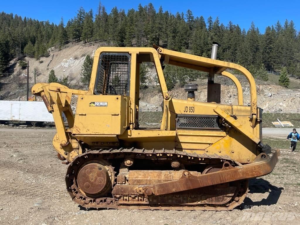 DEERE 850 Buldožeri guseničari
