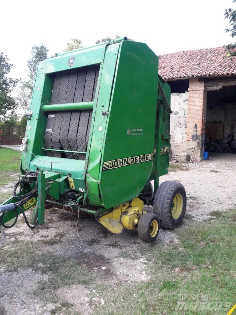 John Deere 590 Prese/balirke za rolo bale