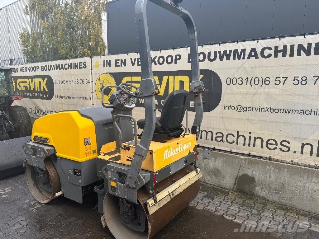 Dynapac CC 1200 Valjci sa duplim bubnjem