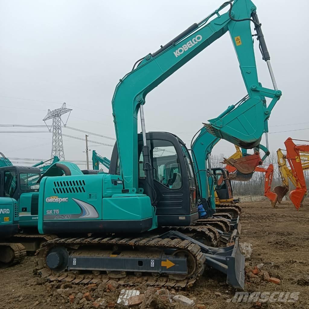 Kobelco SK75-8 Midi bageri 7t – 12t