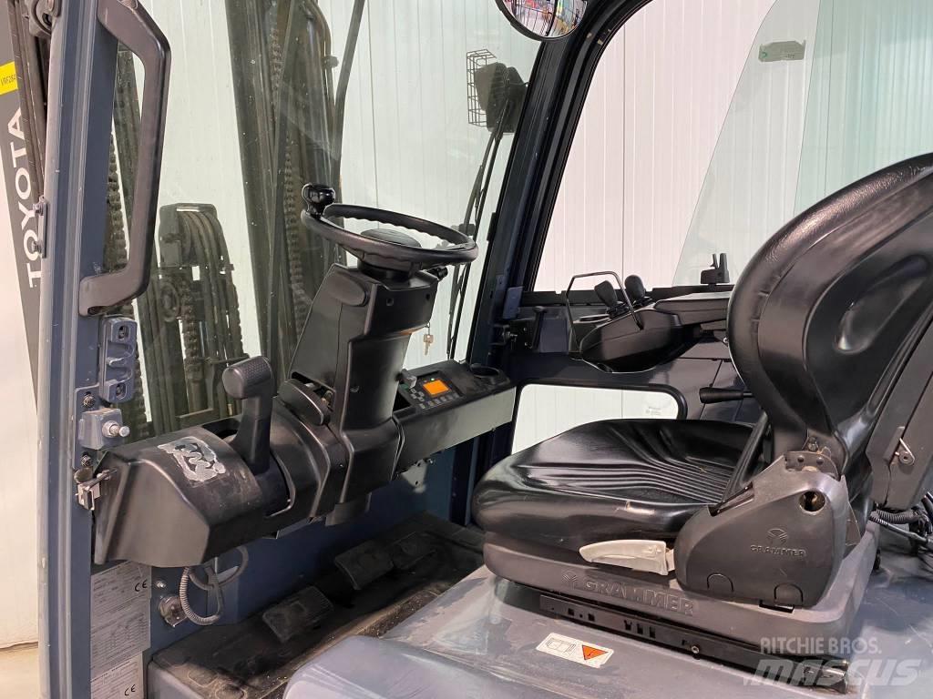 Toyota 8FBMT25 Električni viljuškari
