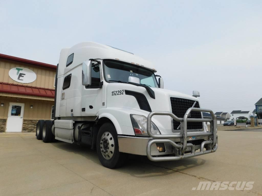 Volvo VNL Tegljači