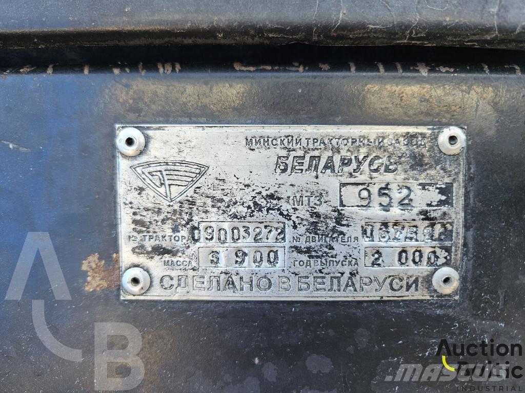 Belarus MTZ 892 Traktori
