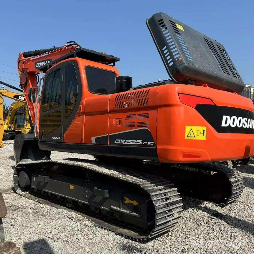 Doosan 225LC-9c Bageri guseničari