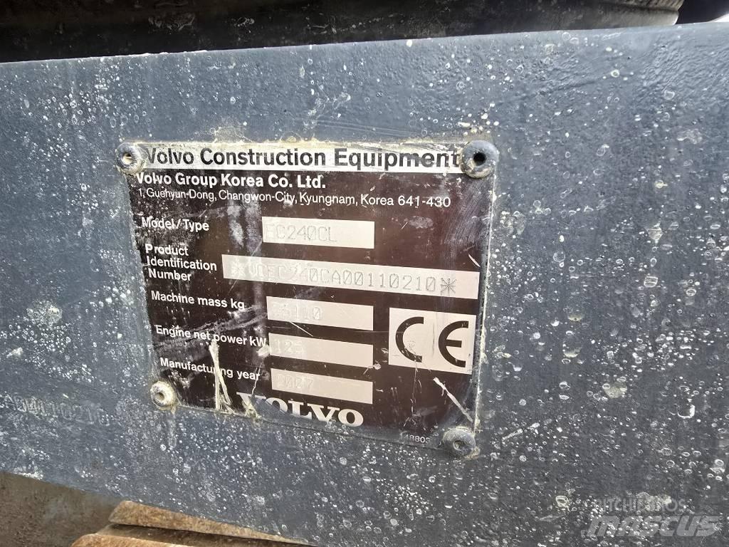 Volvo EC 240 C Bageri guseničari