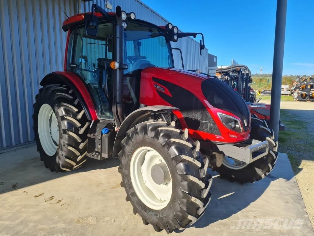 Valtra A 134 Traktori