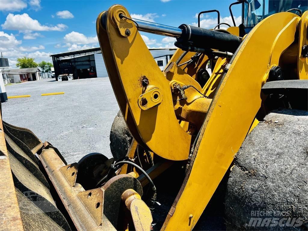CAT 938 M Utovarivači na točkove