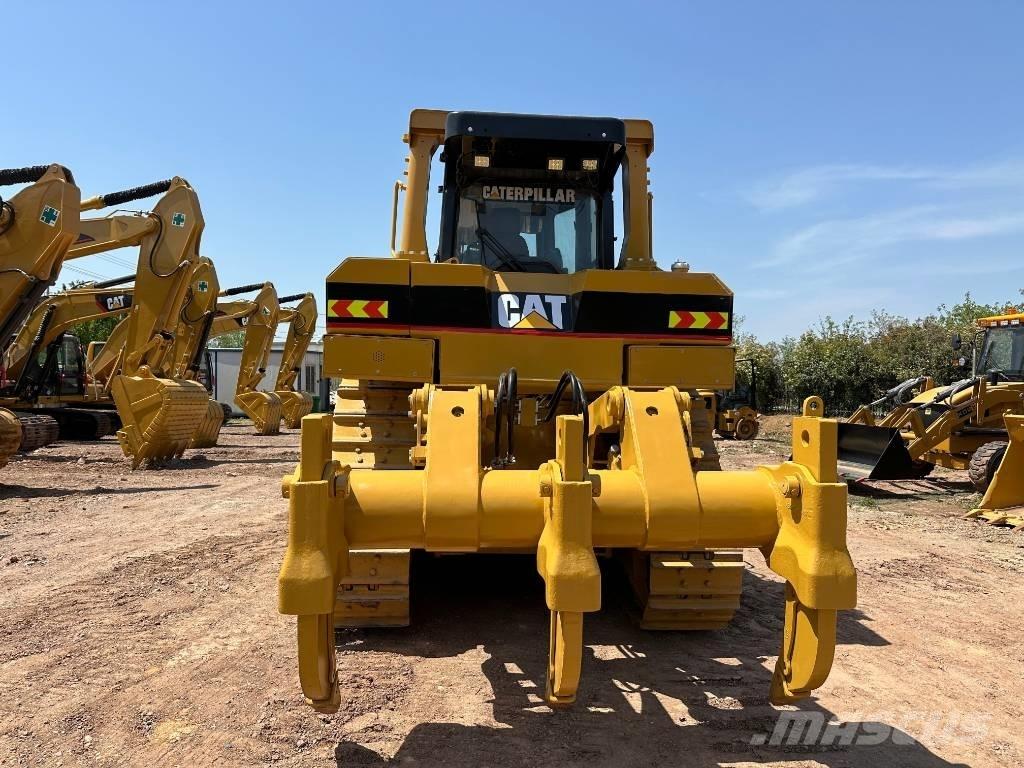 CAT D8R Buldožeri guseničari